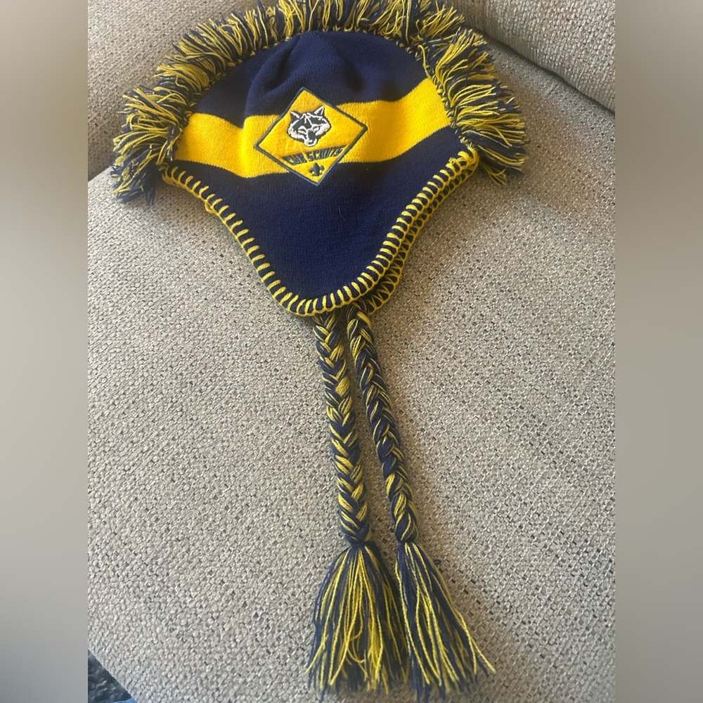 BSA Cub Scout Mohawk Beanie Hat. Size Youth.